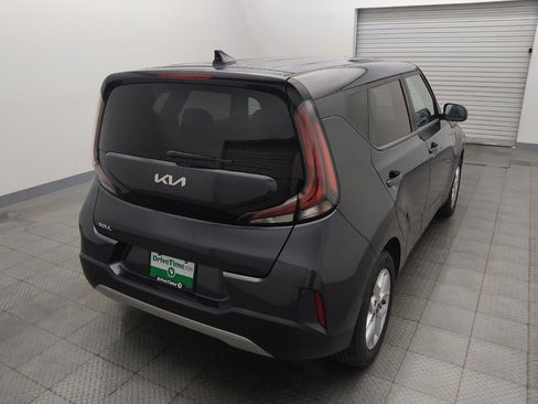 Used 2024 Kia Soul LX w/ Option Group 015 FWD image 7