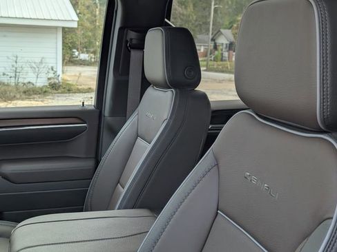 New 2026 GMC Sierra 1500 Denali AWD/4WD image 11