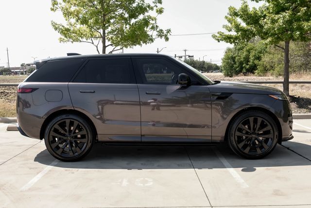 New 2026 Land Rover Range Rover Sport Dynamic SE AWD/4WD image 8