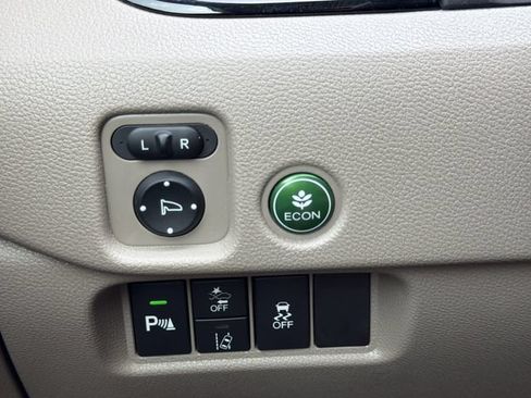 Used 2022 Honda Pilot Touring image 25