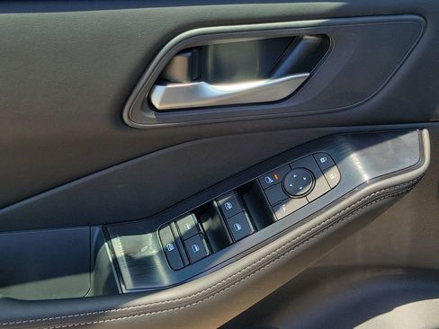 New 2026 Nissan Rogue SV FWD image 21