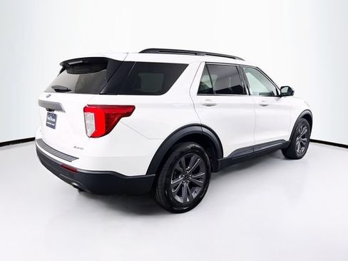 Used 2023 Ford Explorer XLT w/ Equipment Group 202A AWD/4WD image 10