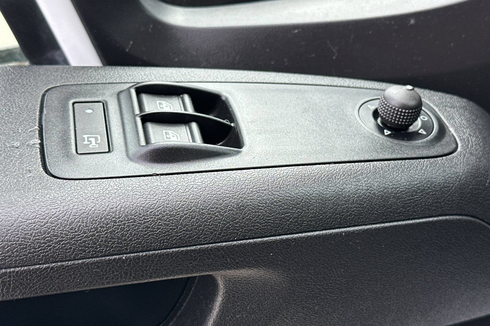 Used 2023 RAM ProMaster 2500 FWD image 12