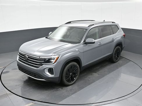 New 2026 Volkswagen Atlas SE image 21