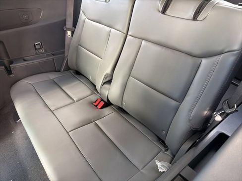 New 2026 Ford Explorer Active image 10