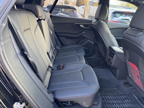 Used 2026 Audi Q8 Premium Plus image 31