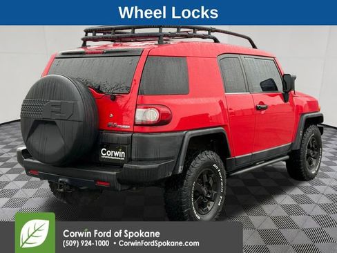 Used 2012 Toyota FJ Cruiser Base image 15