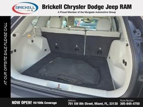 Used 2020 Jeep Cherokee Limited image 7