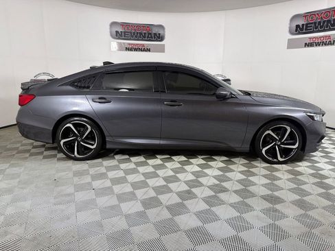 Used 2020 Honda Accord Sport image 2
