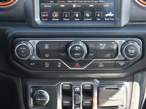 Used 2021 Jeep Gladiator Mojave image 18