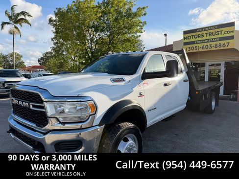 Used 2022 RAM 5500 Tradesman w/ Chrome Appearance Group AWD/4WD image 1