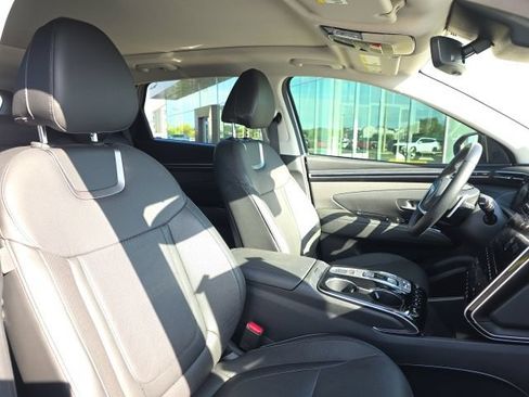 Certified 2023 Hyundai Tucson Limited FWD image 10