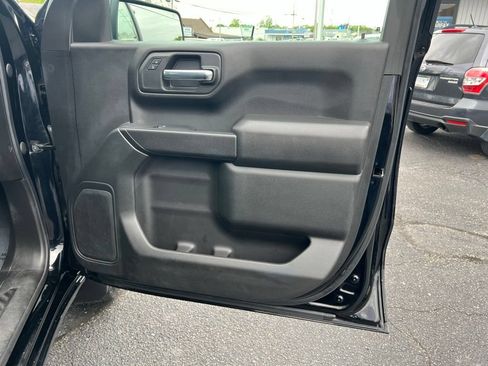Used 2021 Chevrolet Silverado 1500 Custom Trail Boss w/ LPO, Dark Essentials Package AWD/4WD image 28