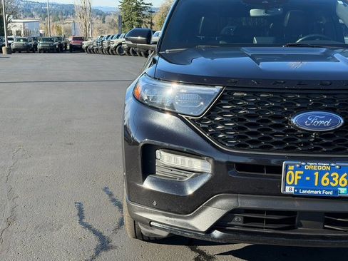 Used 2020 Ford Explorer ST w/ ST Street Pack image 8
