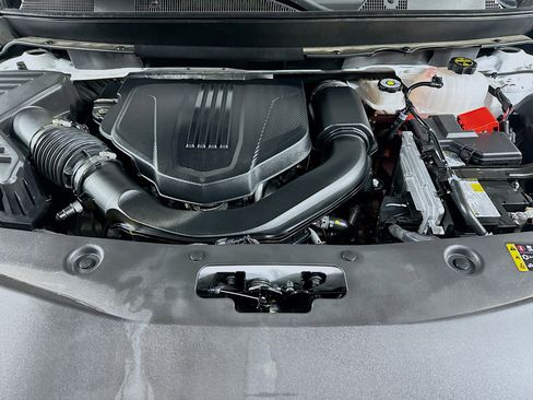 Used 2025 Buick Enclave Preferred image 35