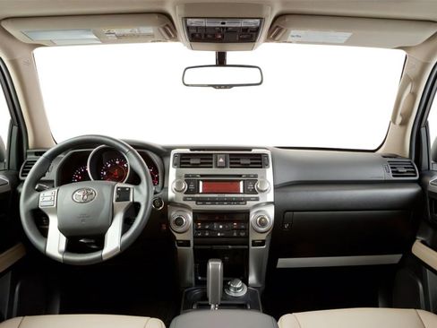 Used 2010 Toyota 4Runner SR5 AWD/4WD image 5