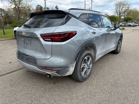 Used 2024 Chevrolet Blazer LT FWD image 5