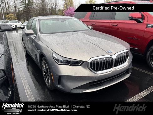 Used 2026 BMW 530i 530i image 1