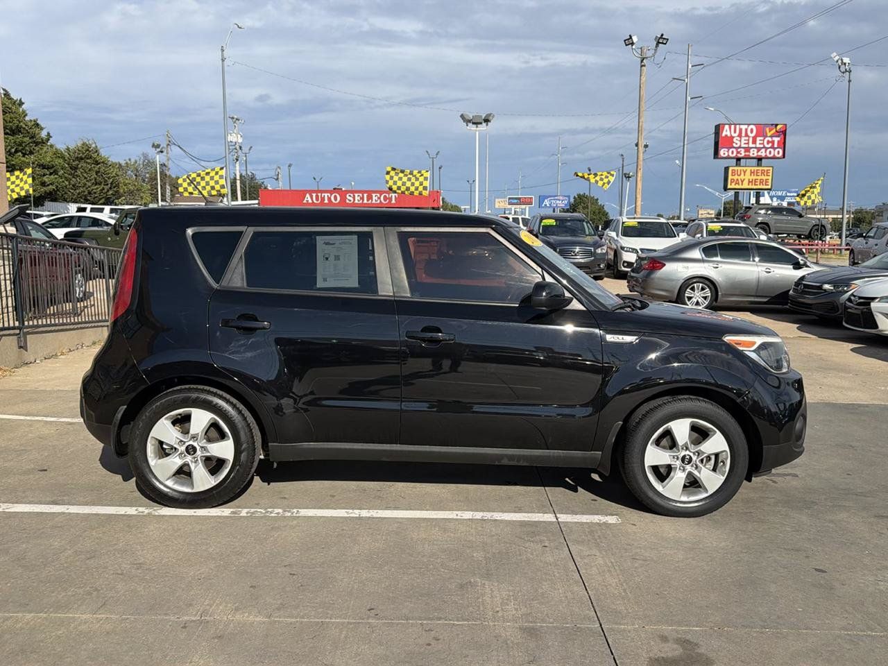 Used 2017 Kia Soul FWD image 4