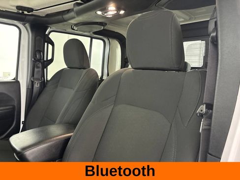 Used 2022 Jeep Gladiator Sport AWD/4WD image 9