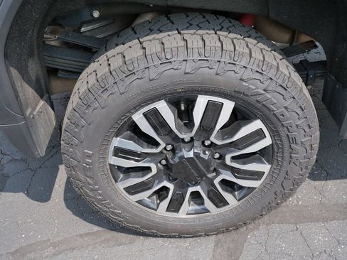 Certified 2024 GMC Sierra 3500 Denali Ultimate AWD/4WD image 8