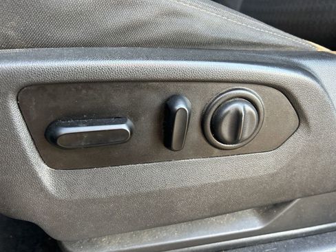 Used 2020 Chevrolet Silverado 1500 RST image 7