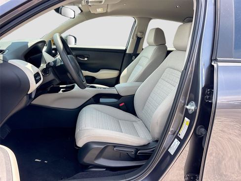 Certified 2026 Honda HR-V LX image 22