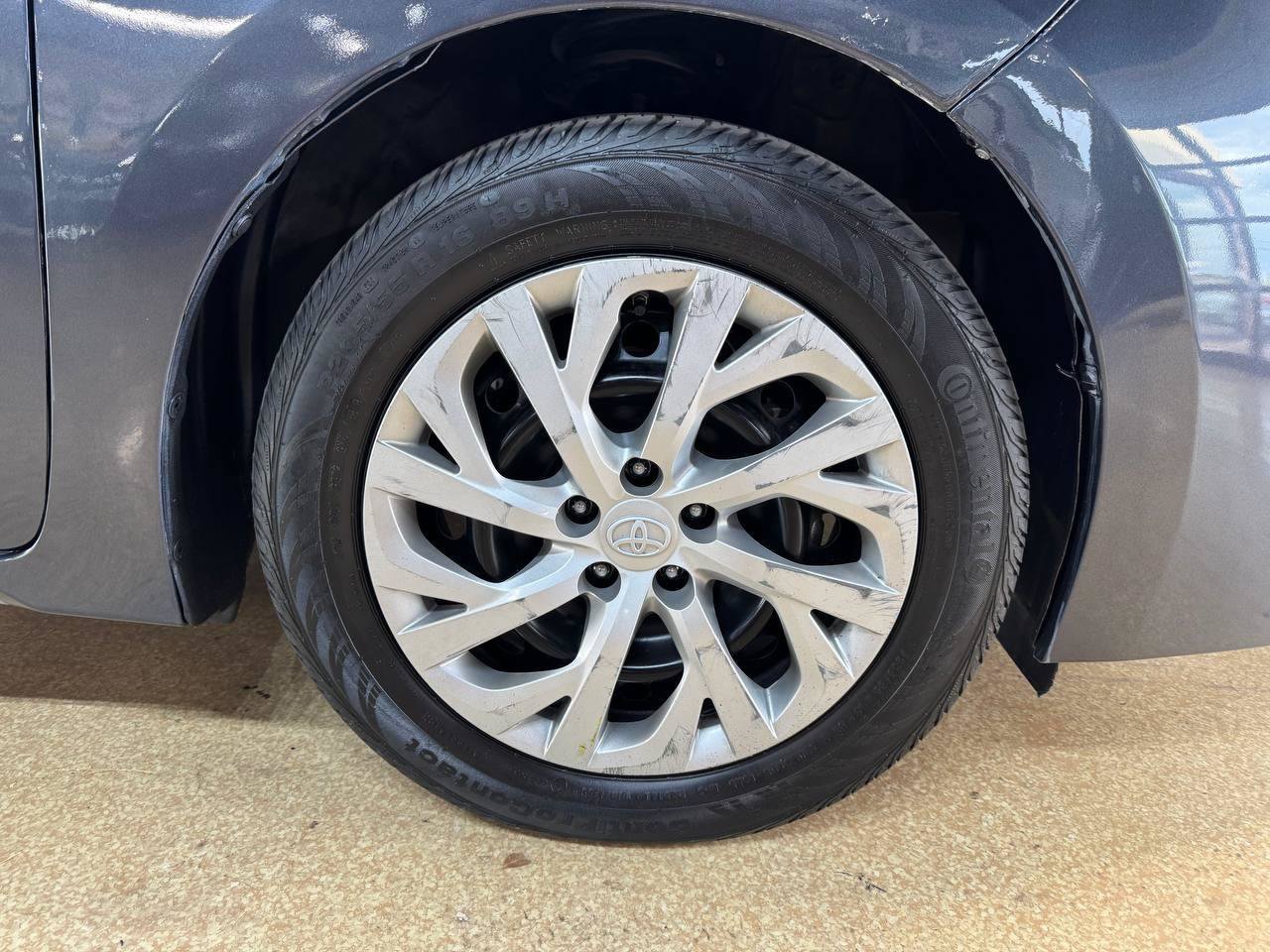 Used 2019 Toyota Corolla LE FWD image 42