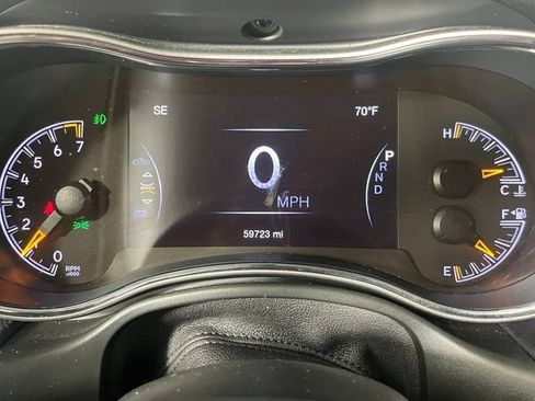 Used 2020 Jeep Grand Cherokee Limited AWD/4WD image 25