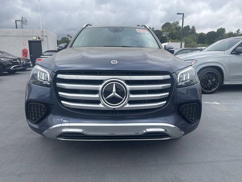 Used 2024 Mercedes-Benz GLS 450 4MATIC image 2