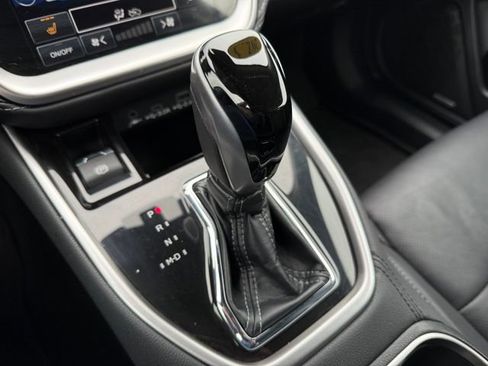 Used 2023 Subaru Outback Limited image 25