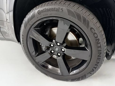 Used 2022 Land Rover Defender 110 V8 AWD/4WD image 30