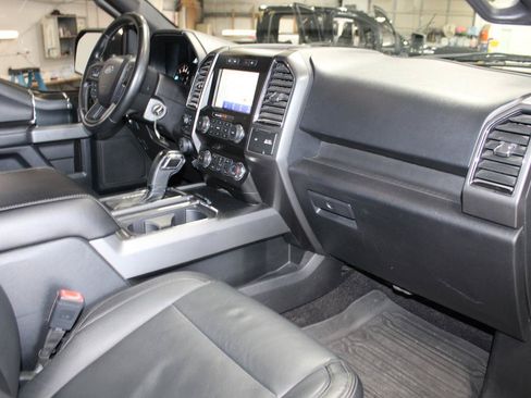 Used 2020 Ford F150 XLT w/ Equipment Group 302A Luxury AWD/4WD image 18