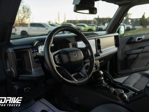 Used 2021 Ford Bronco Outer Banks image 23