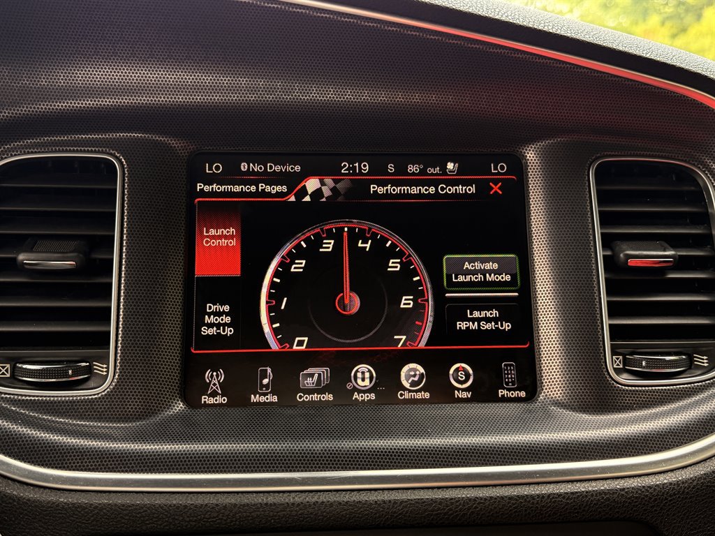 Used 2016 Dodge Charger R/T Scat Pack w/ Beats Audio Group RWD image 28