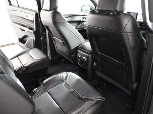 Used 2021 Ford Explorer ST w/ Equipment Group 401A AWD/4WD image 22