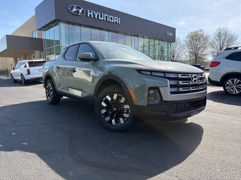 New 2026 Hyundai Santa Cruz SE FWD image 2
