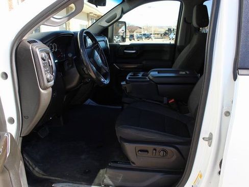 Used 2022 Chevrolet Silverado 2500 LT w/ Convenience Package image 8