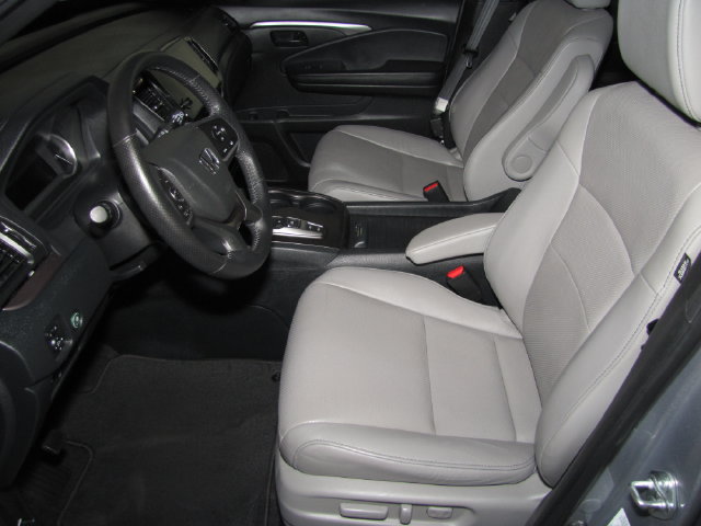 Certified 2023 Honda Passport EX-L image 32