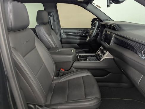 Used 2023 GMC Yukon XL Denali image 21
