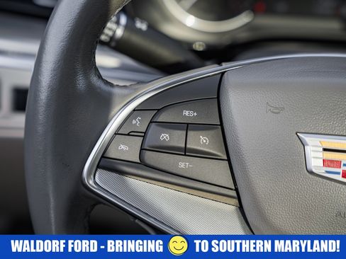 Used 2022 Cadillac XT5 Premium Luxury image 34