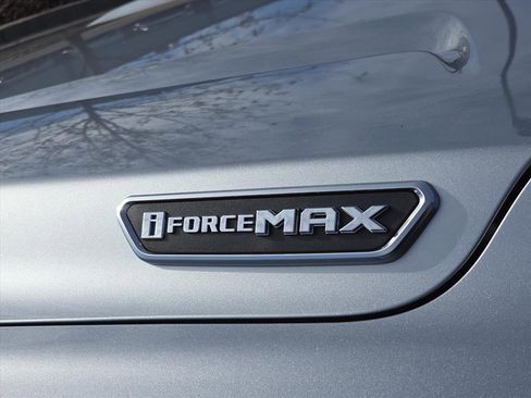 Used 2025 Toyota Tacoma Limited image 13