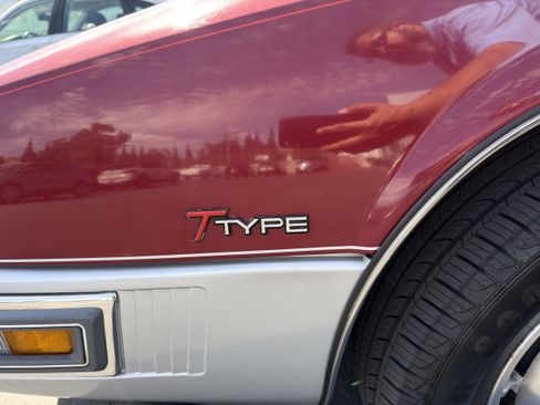Used 1988 Buick Riviera Coupe FWD image 36