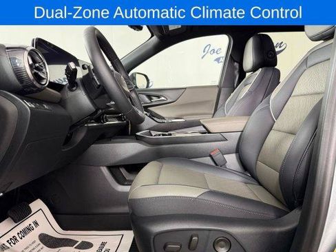 New 2026 Chevrolet Equinox LT w/ Convenience Package II FWD image 11