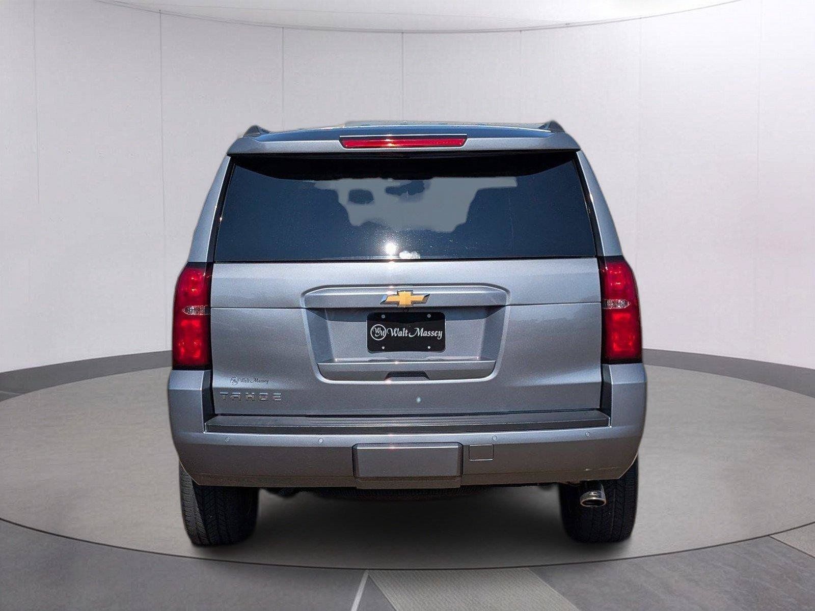 Used 2019 Chevrolet Tahoe LT w/ LT Signature Package RWD image 4