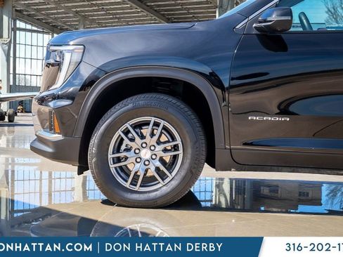 Used 2025 GMC Acadia Elevation image 28