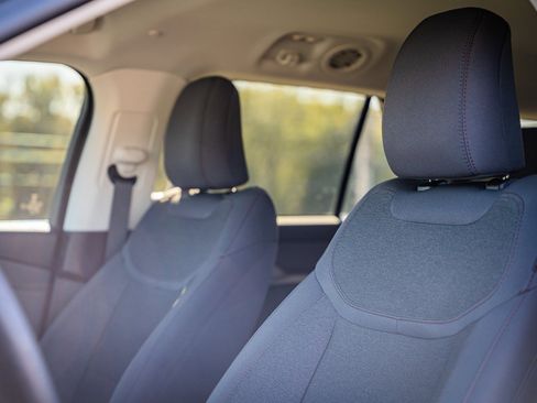 Certified 2025 Ford Explorer Active image 22