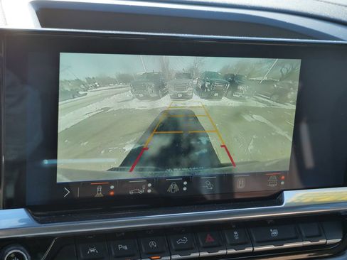 Used 2025 Chevrolet Silverado 1500 High Country image 30