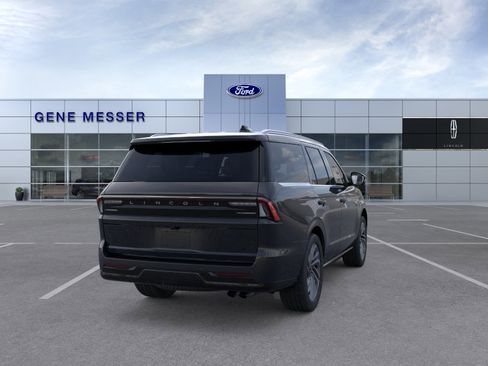 New 2026 Lincoln Navigator Reserve AWD/4WD image 29