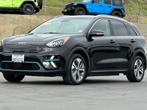 Used 2022 Kia Niro EX Premium image 9